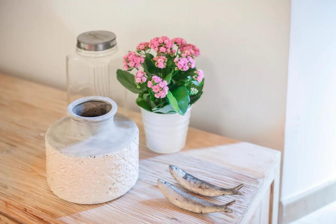Alfama Charming Apt With 2 Free Bikes By Timecooler Lisboa المظهر الخارجي الصورة