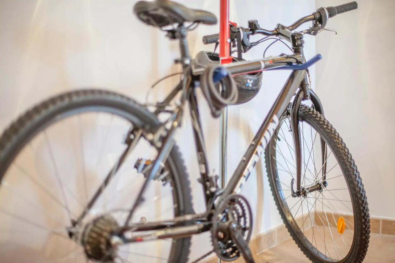 Alfama Charming Apt With 2 Free Bikes By Timecooler Lisboa المظهر الخارجي الصورة